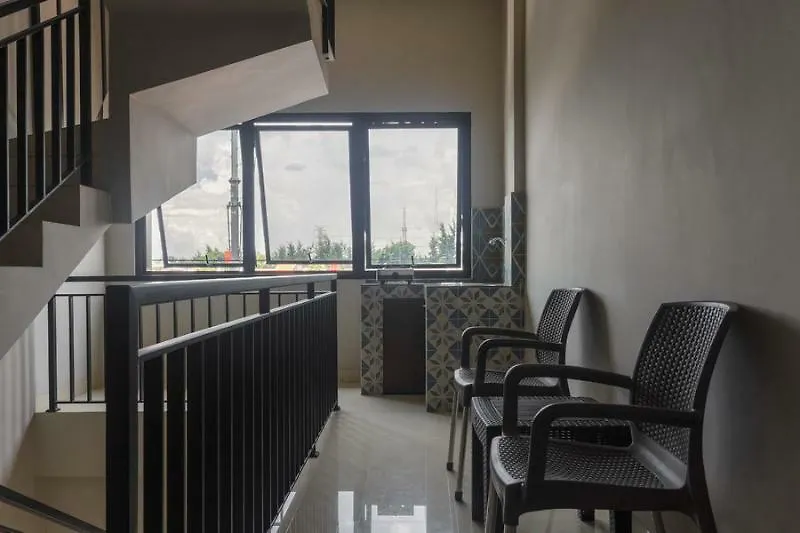 Reddoorz Near Puri Indah Mall-1