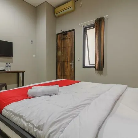 Reddoorz Near Puri Indah Mall-2